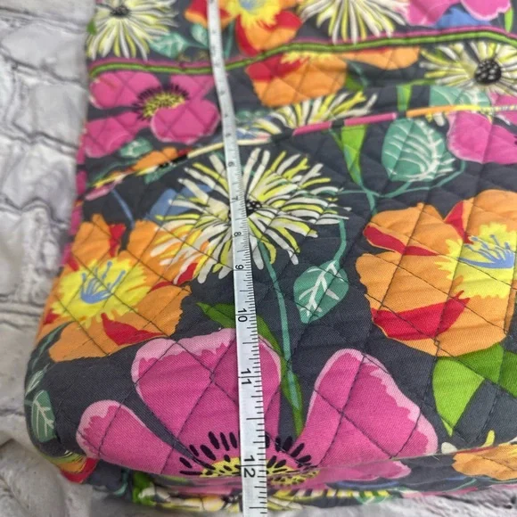 Vera Bradley Quilted Floral Shoulder/Crossbody Bag – W/ Tumbler Retired Pattern‎ - Picture 14 of 16